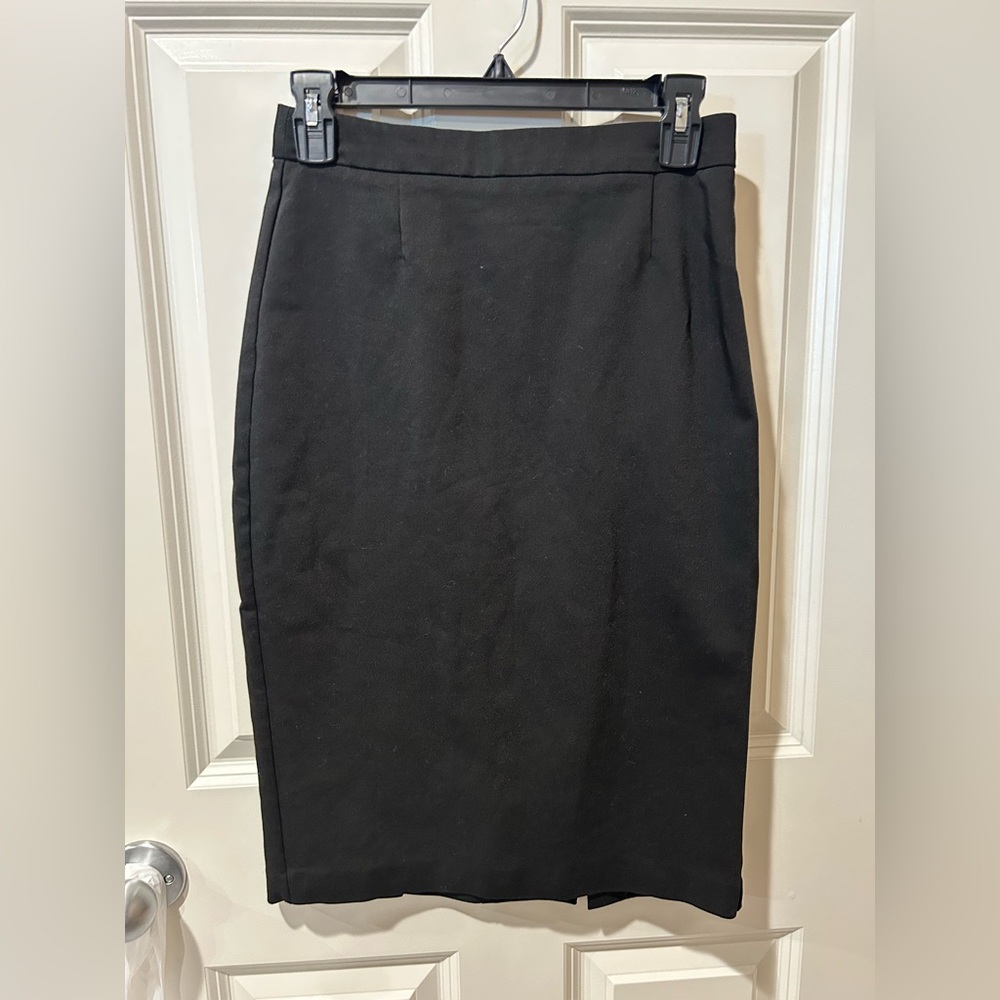 Zara Elegant Black Pencil Skirt size medium